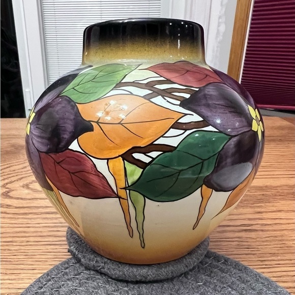 Vintage Schramberg Hand Painted Porcelain Vase - Picture 3 of 7